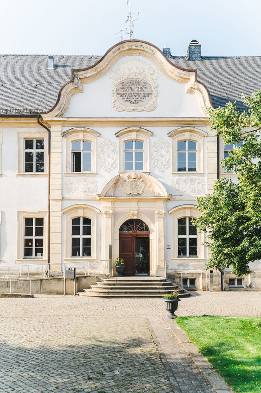 Die Eingangstür der Rezeption der Huysburg.